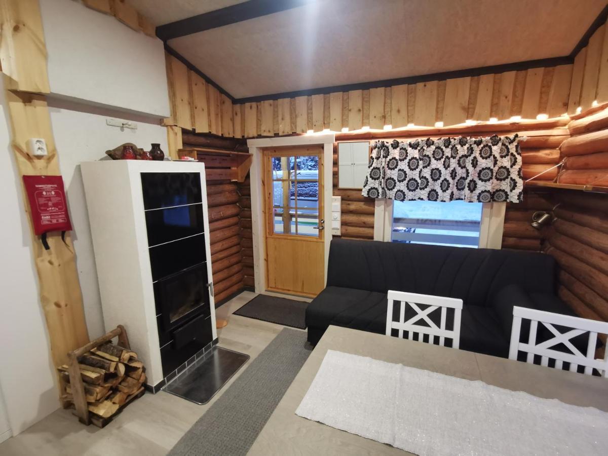 Ollilan Lomamajat Villa คูซาโม ภายนอก รูปภาพ